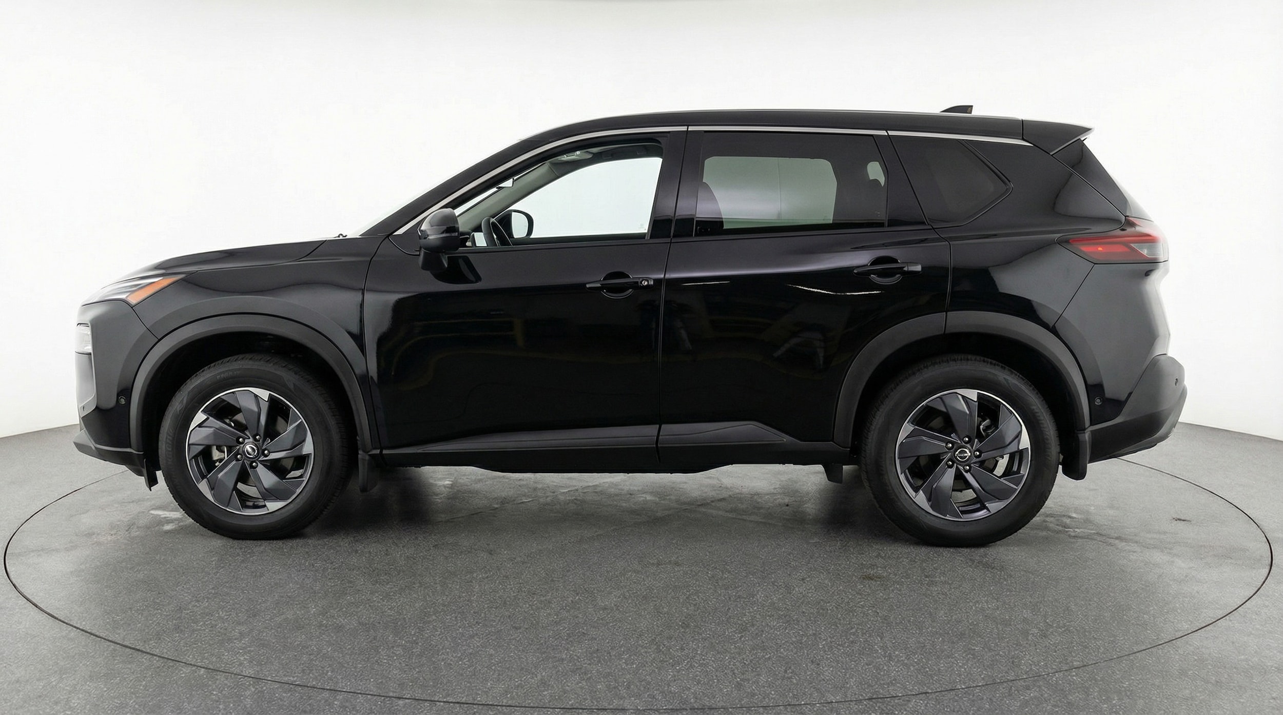 Thumbnail: 2025 Nissan Rogue - 4