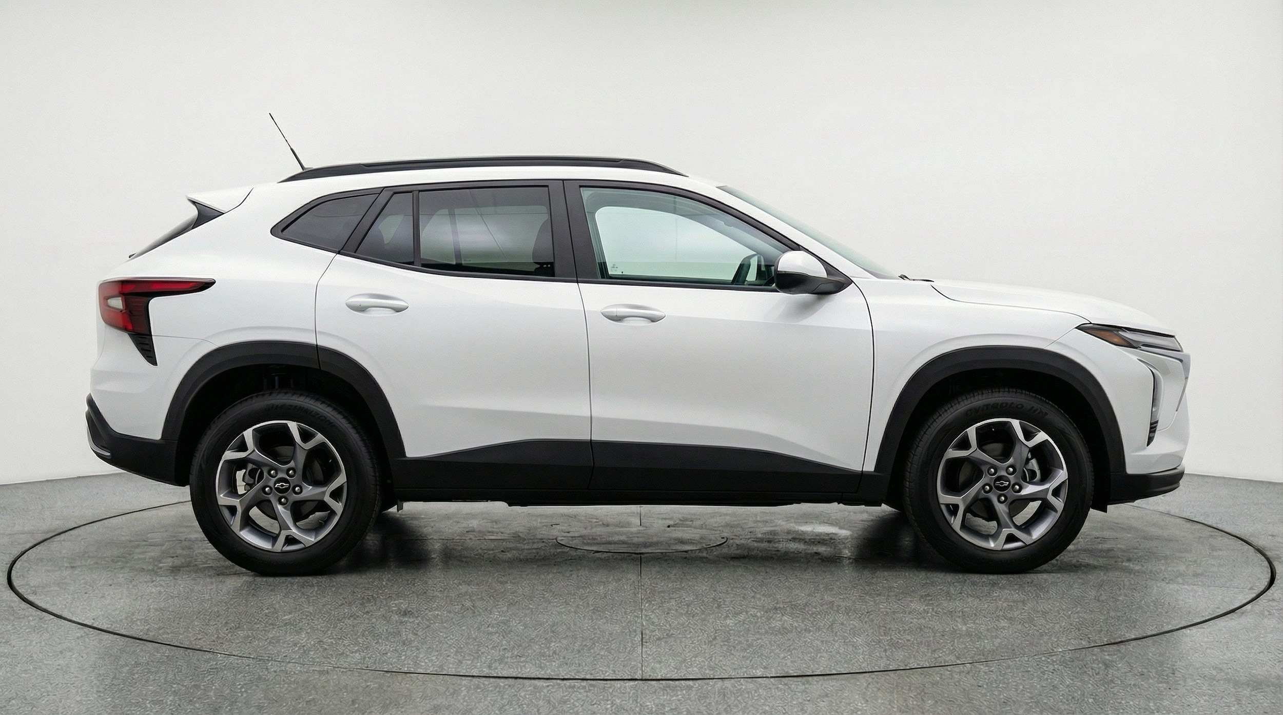 Thumbnail: 2025 Chevrolet Trax - 11