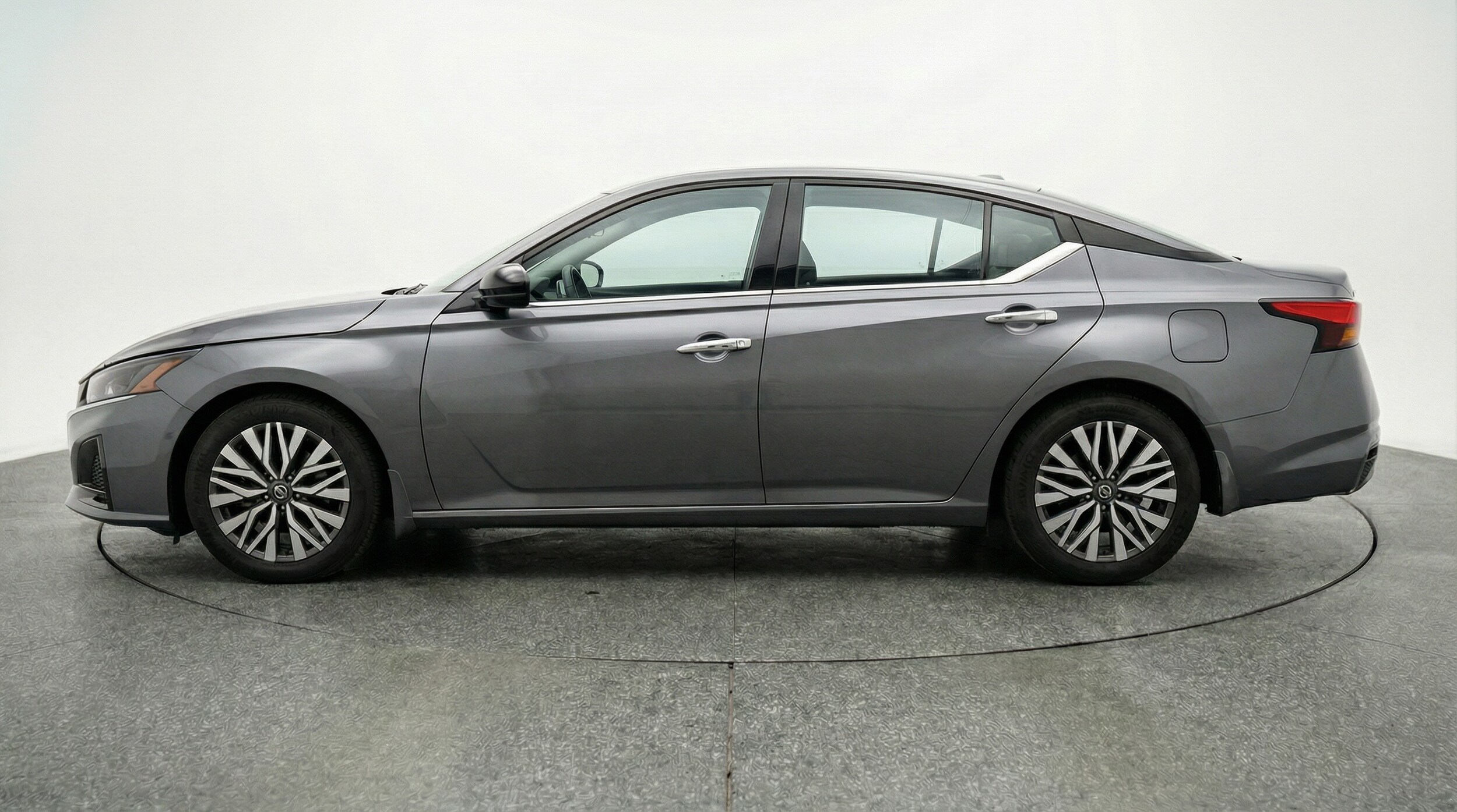 Thumbnail: 2025 Nissan Altima - 4