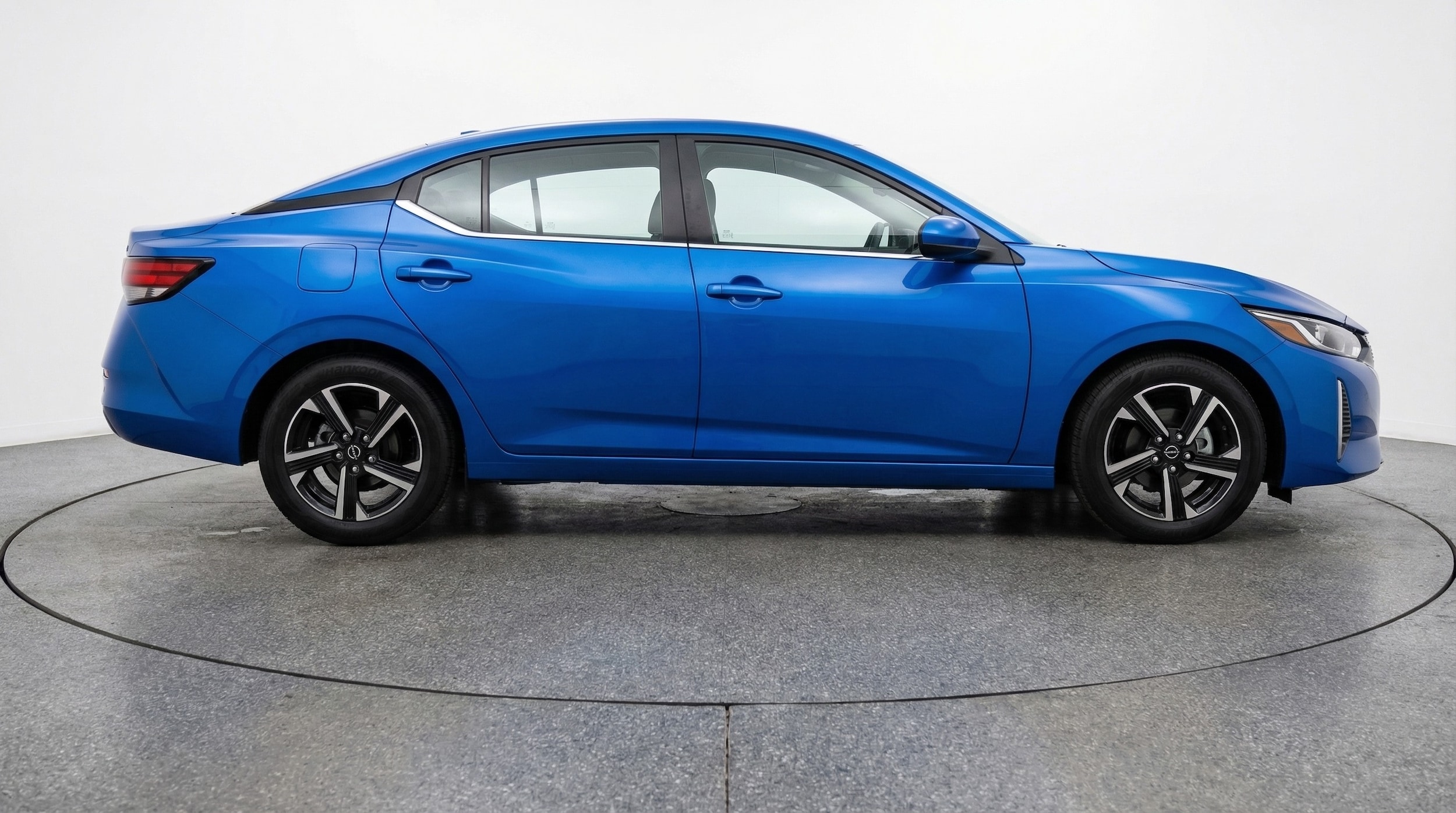 Thumbnail: 2025 Nissan Sentra - 8