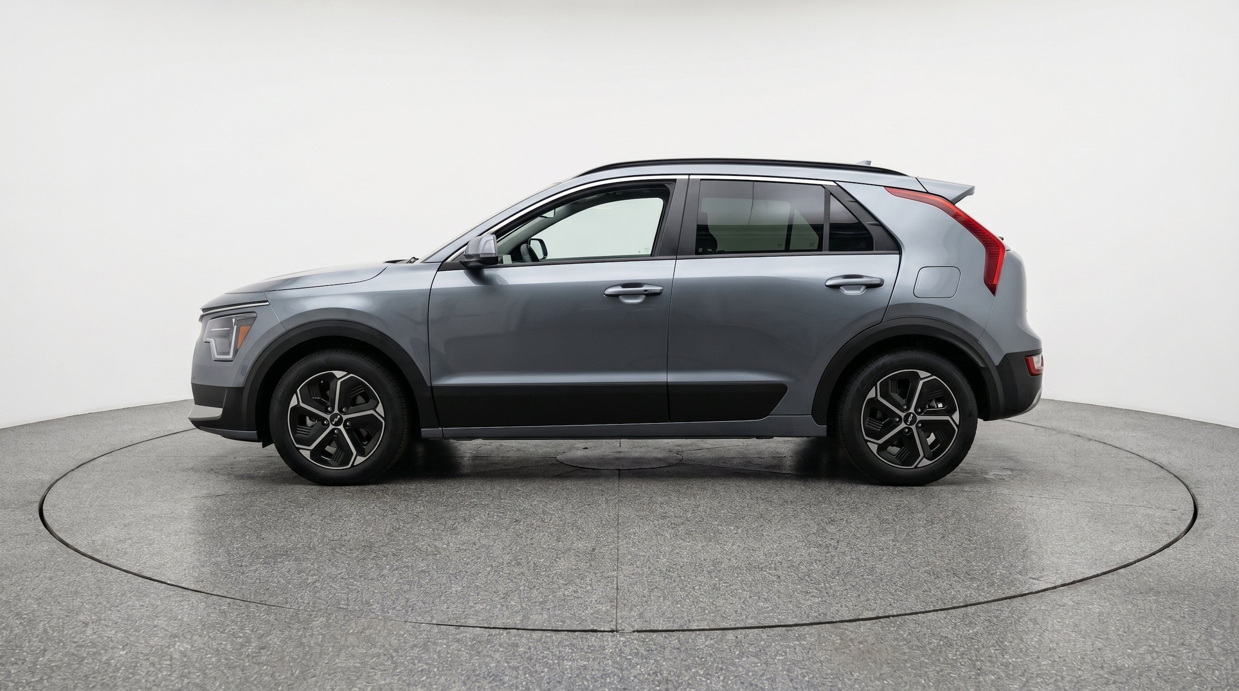 Thumbnail: 2026 Kia Niro - 5