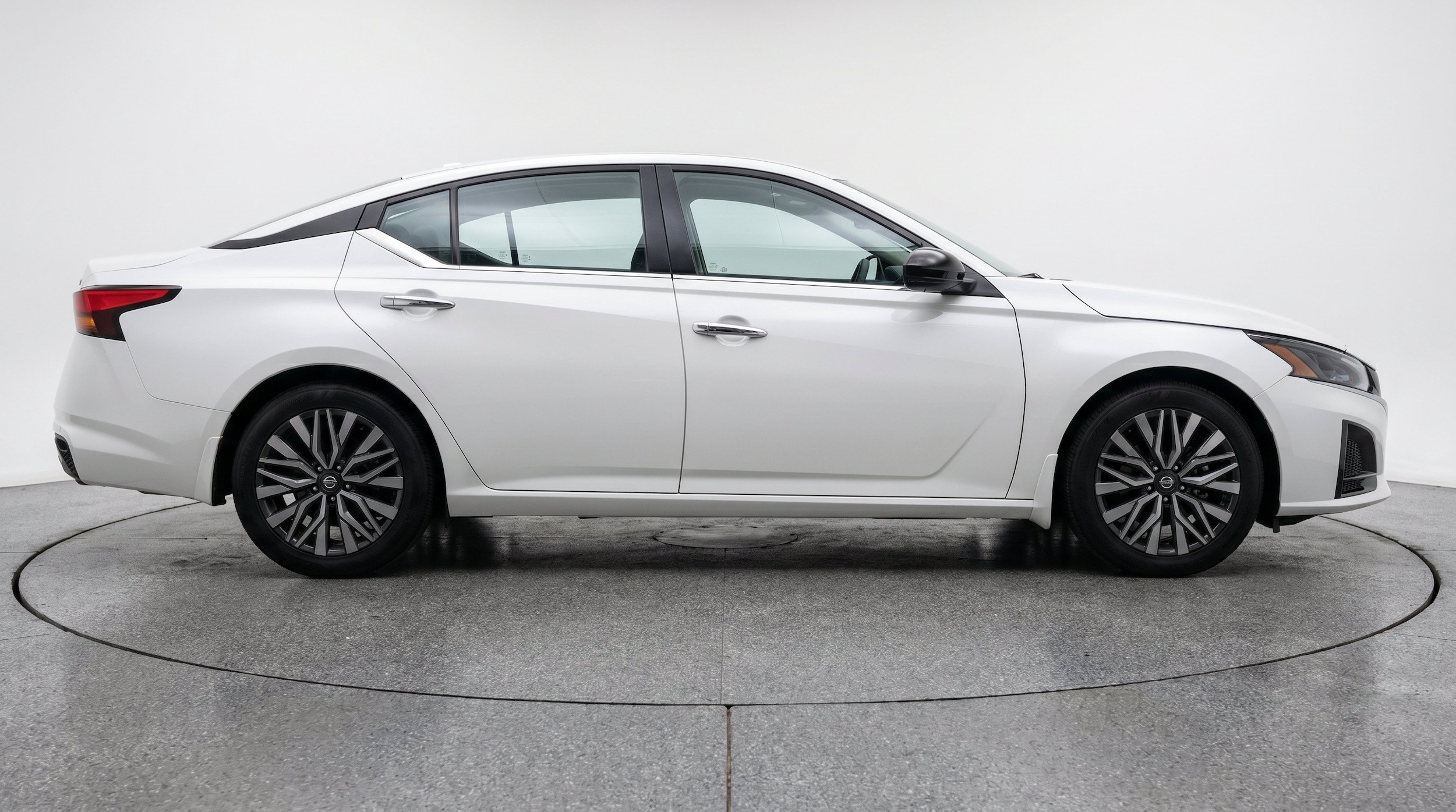 Thumbnail: 2025 Nissan Altima - 11