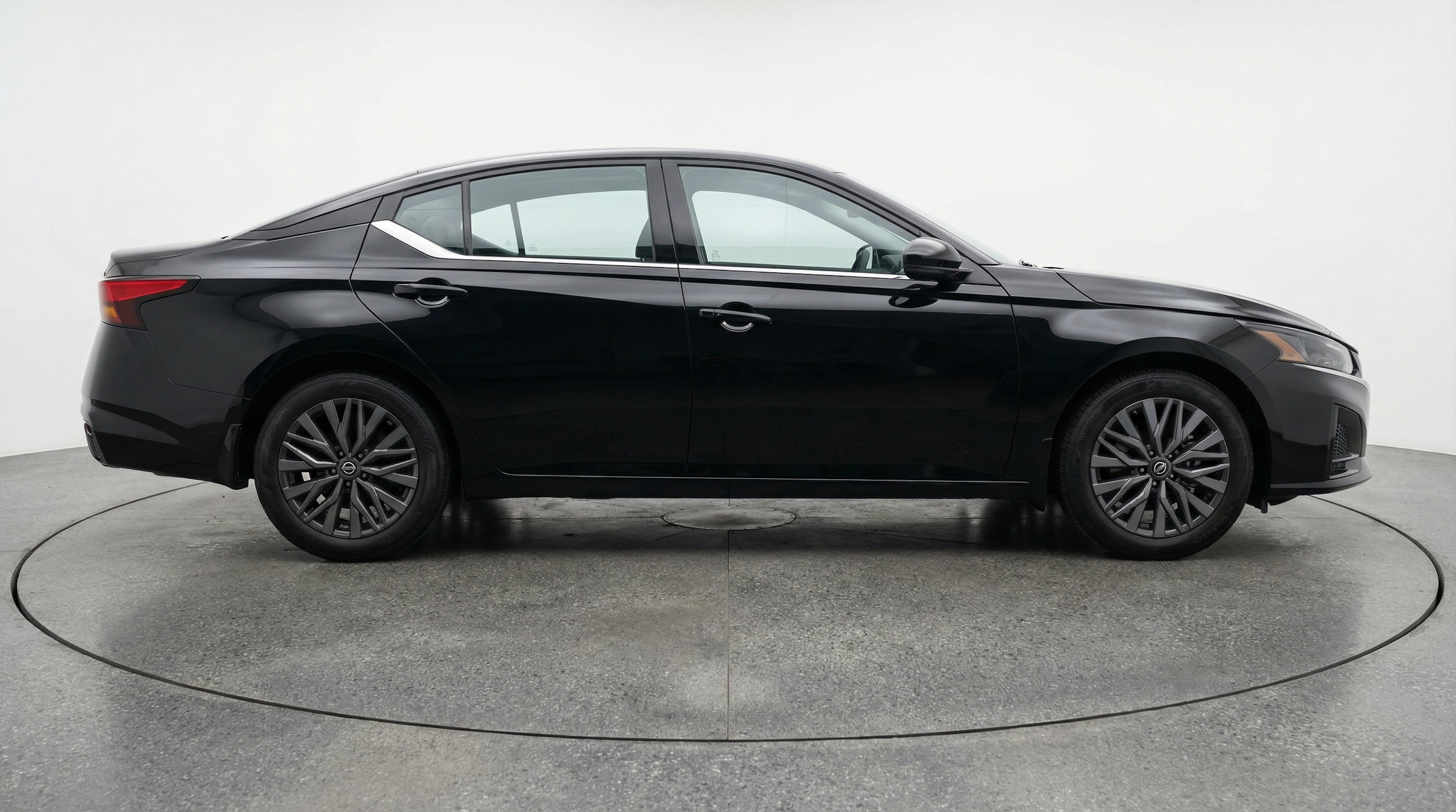 Thumbnail: 2025 Nissan Altima - 8