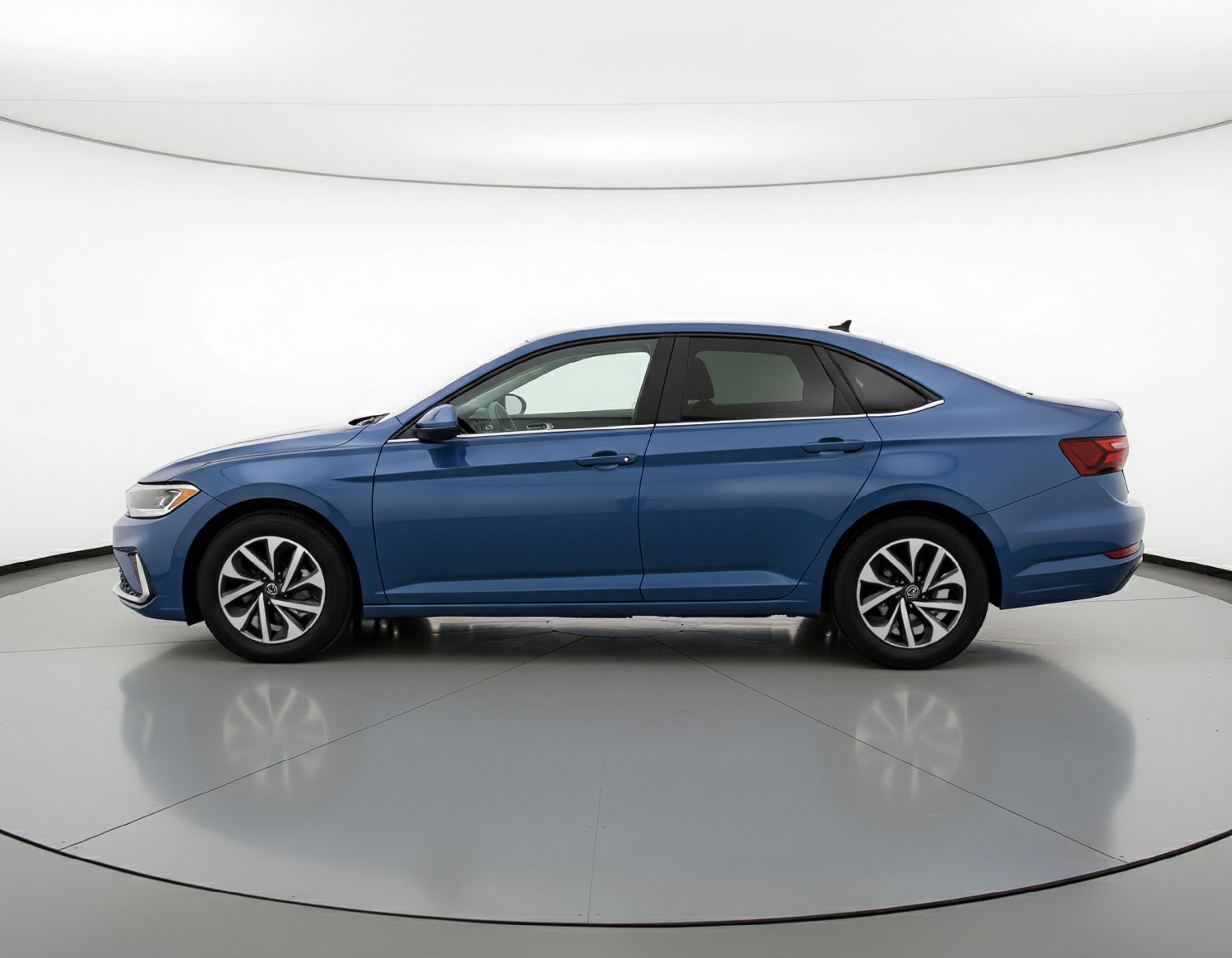 Thumbnail: 2025 Volkswagen Jetta - 4