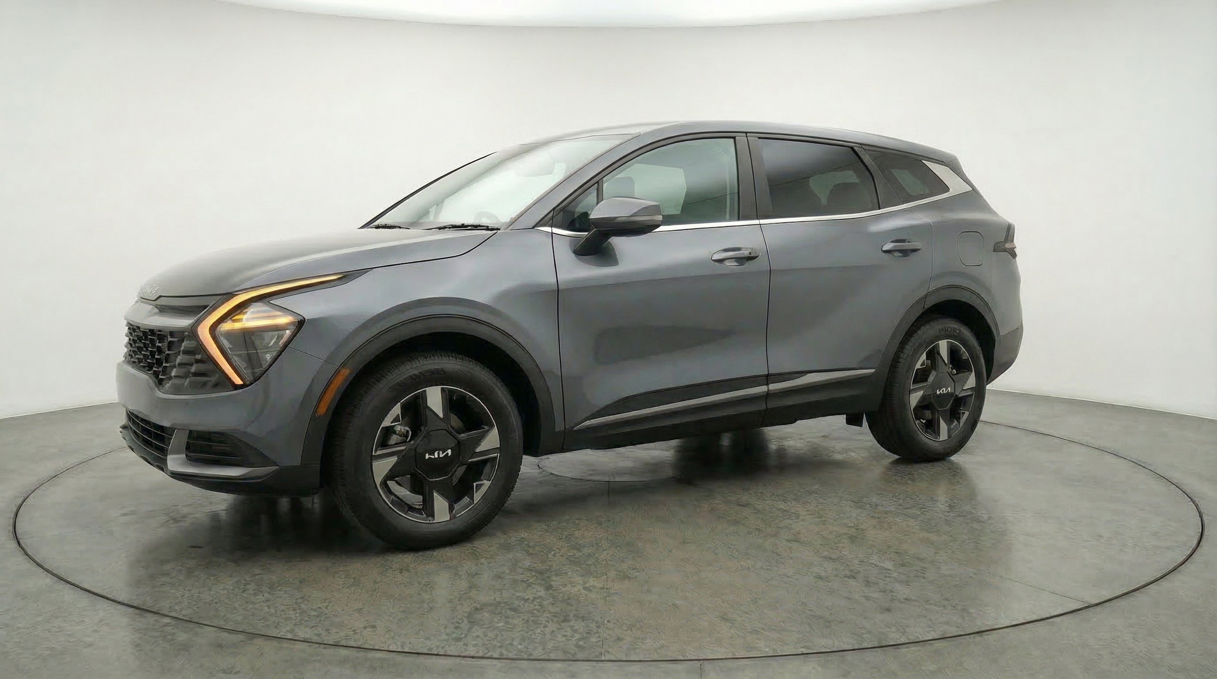 Thumbnail: 2026 Kia Sportage - 3