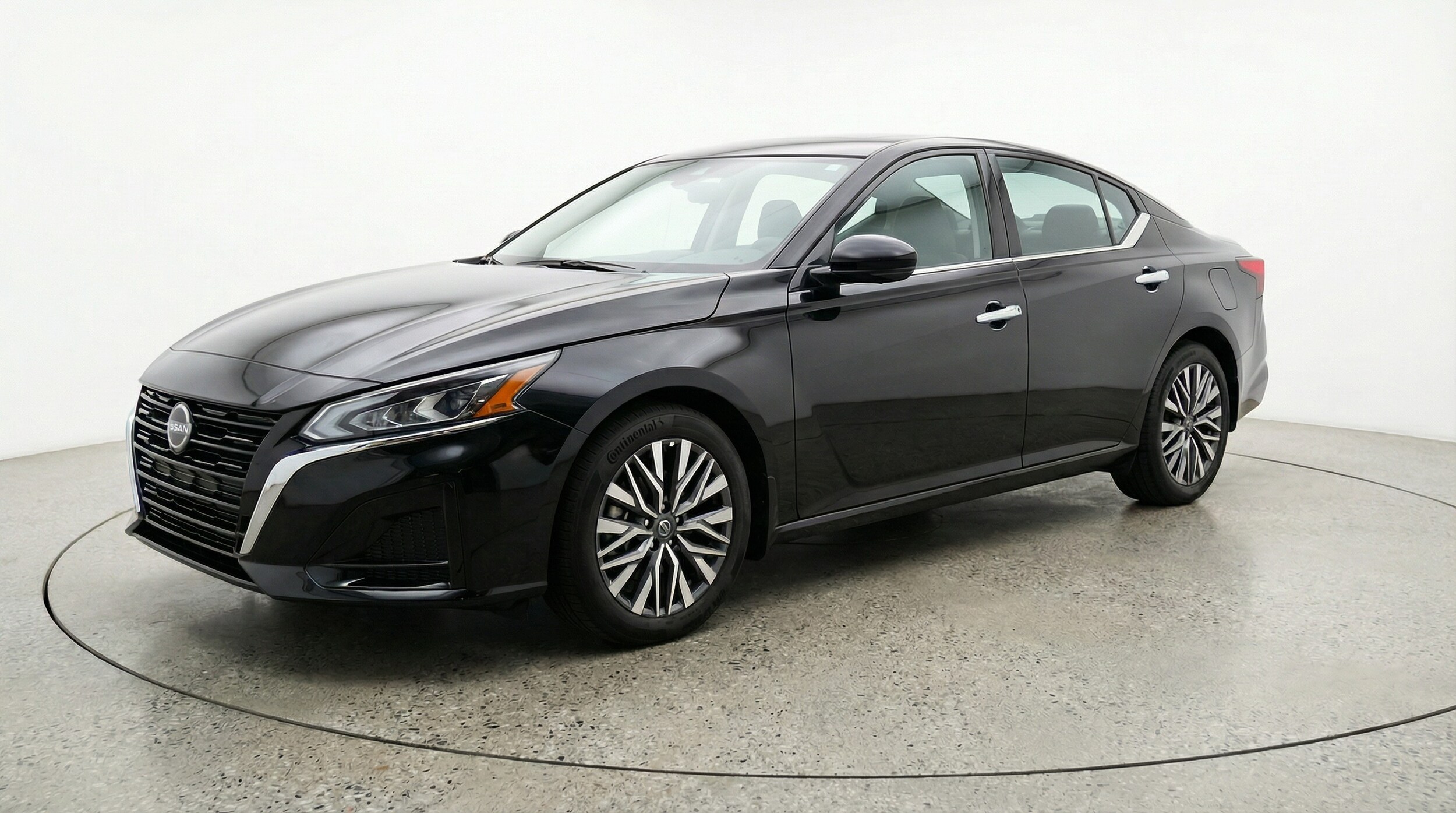 Thumbnail: 2025 Nissan Altima - 3