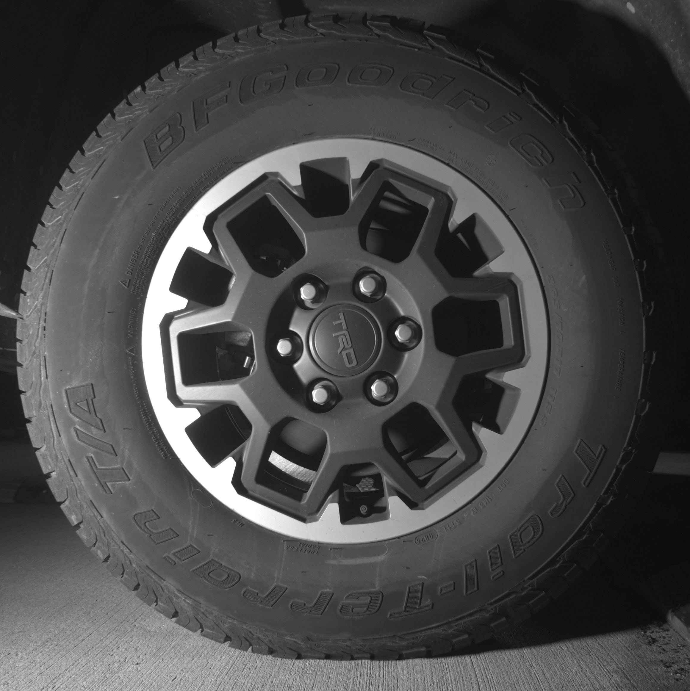 Thumbnail: 2025 Toyota Tacoma - 12