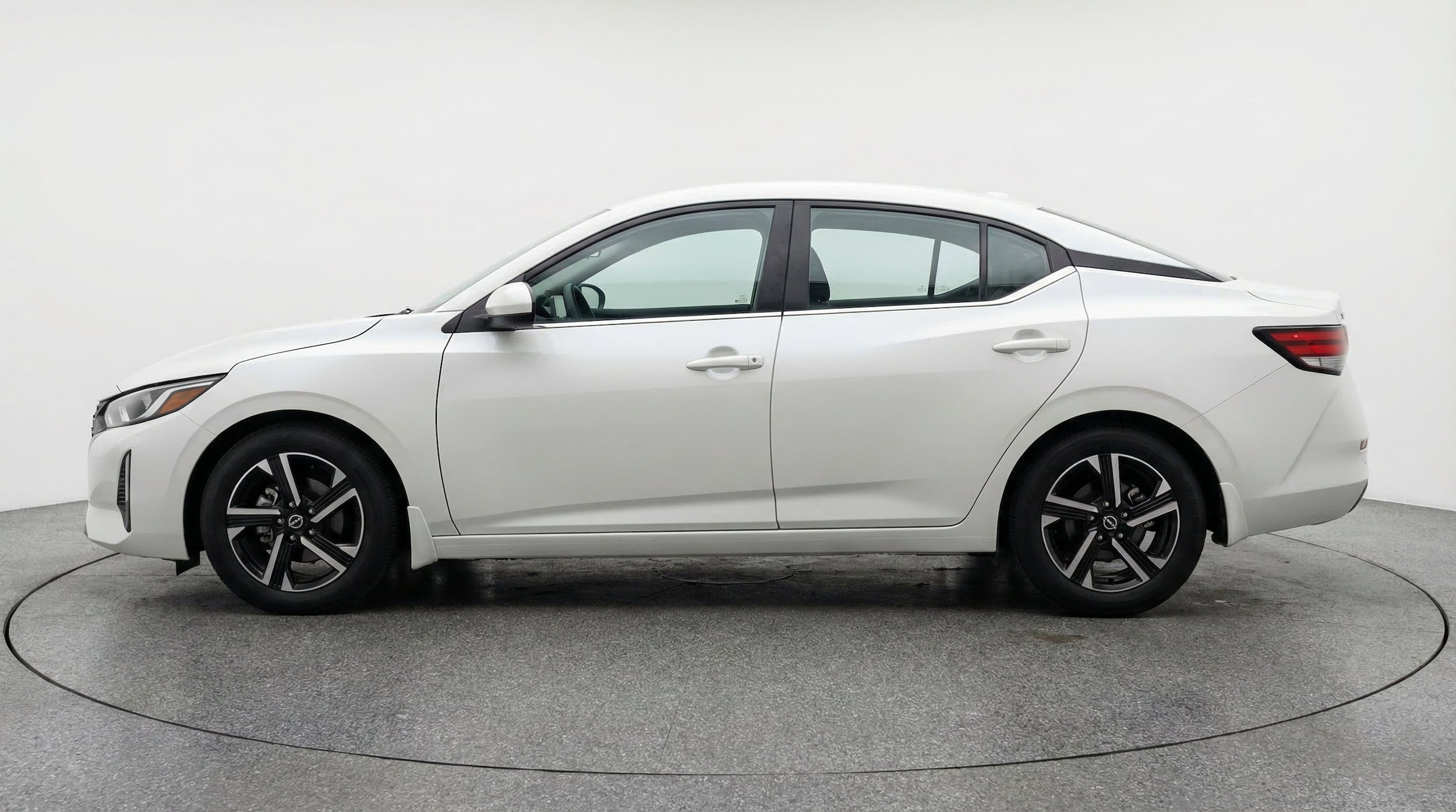 Thumbnail: 2025 Nissan Sentra - 5