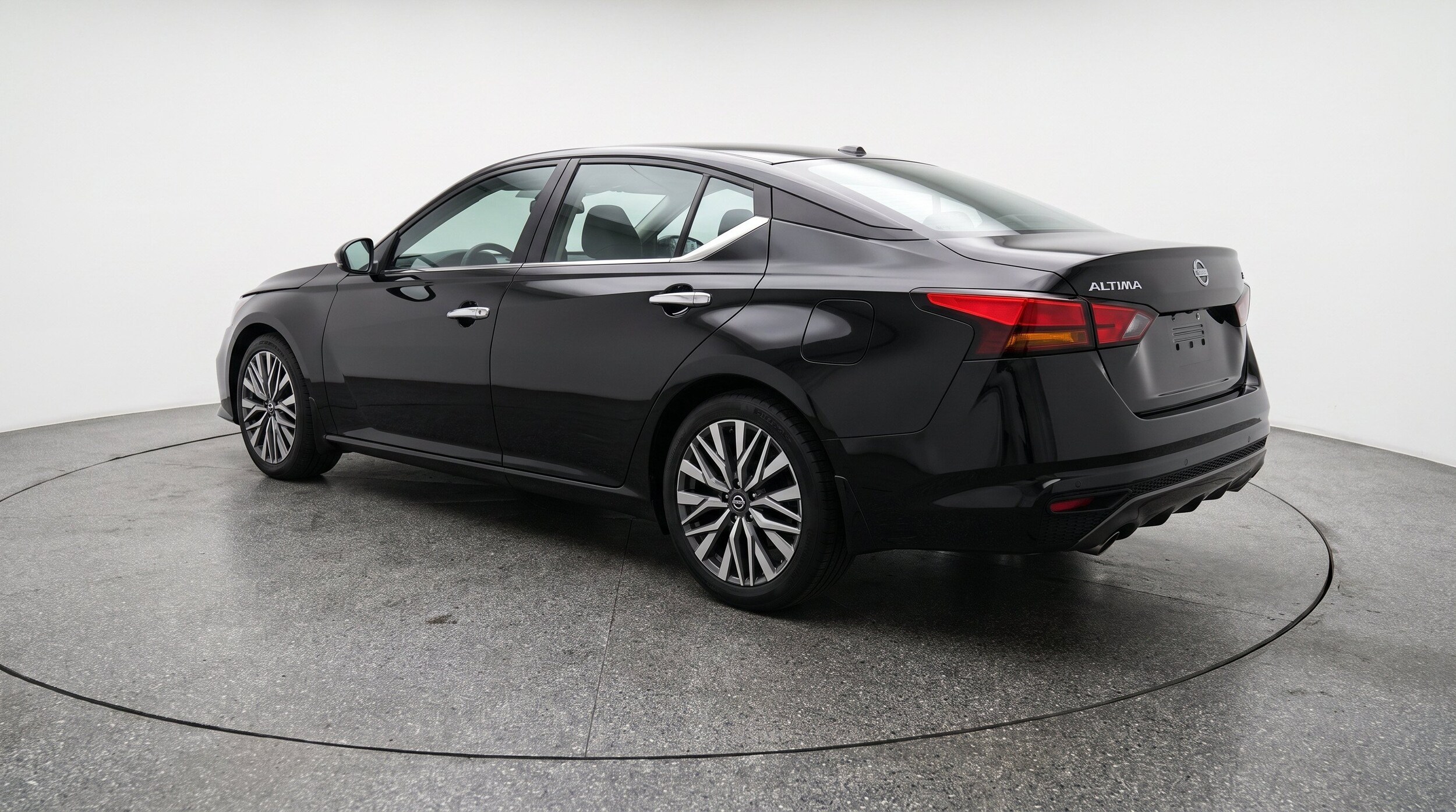 Thumbnail: 2025 Nissan Altima - 6