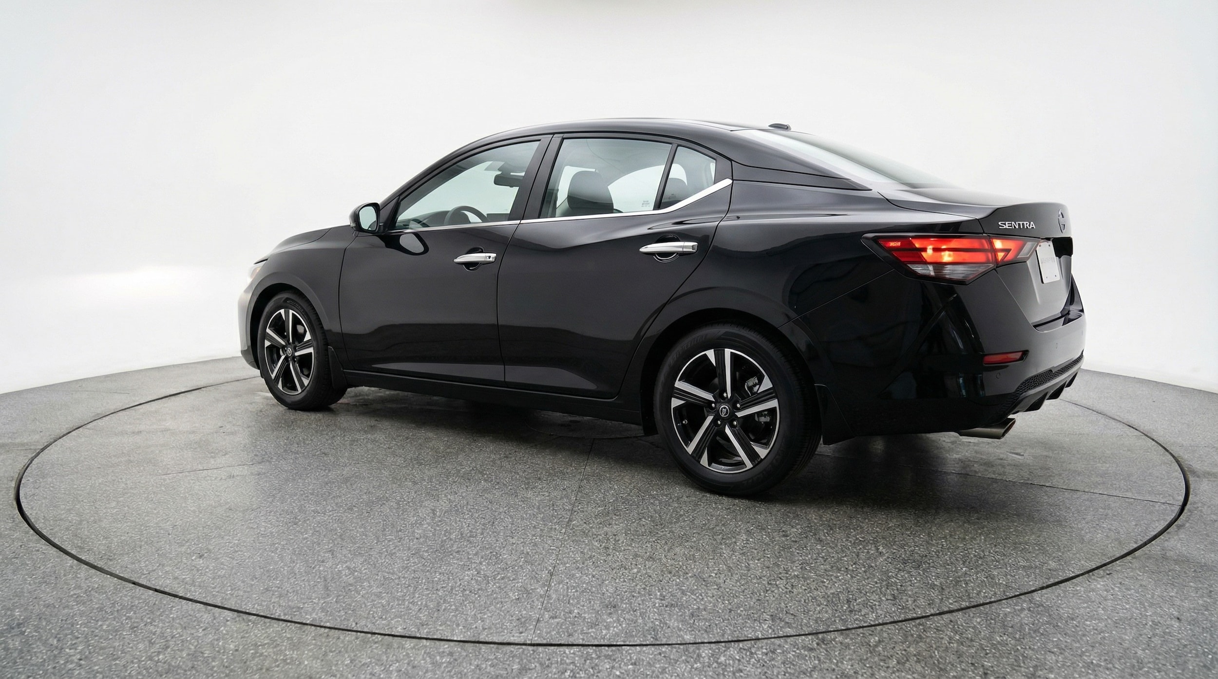 Thumbnail: 2025 Nissan Sentra - 5