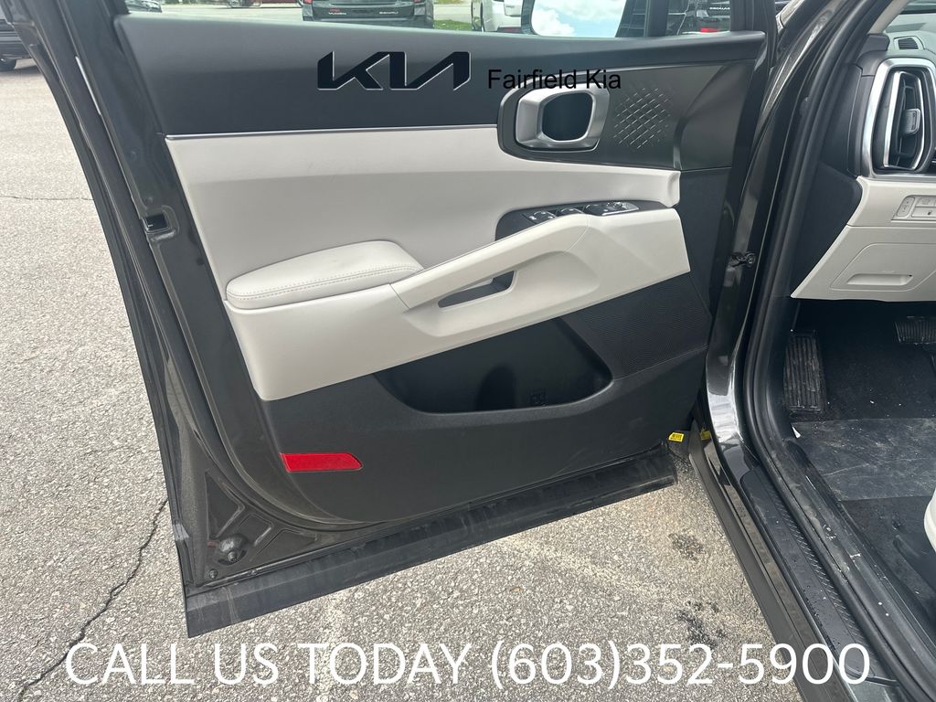 2025 Kia Sorento EX - Photo 10
