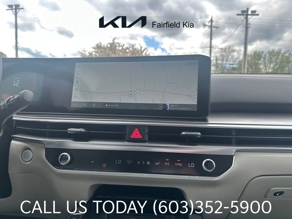 2025 Kia Sorento EX - Photo 16