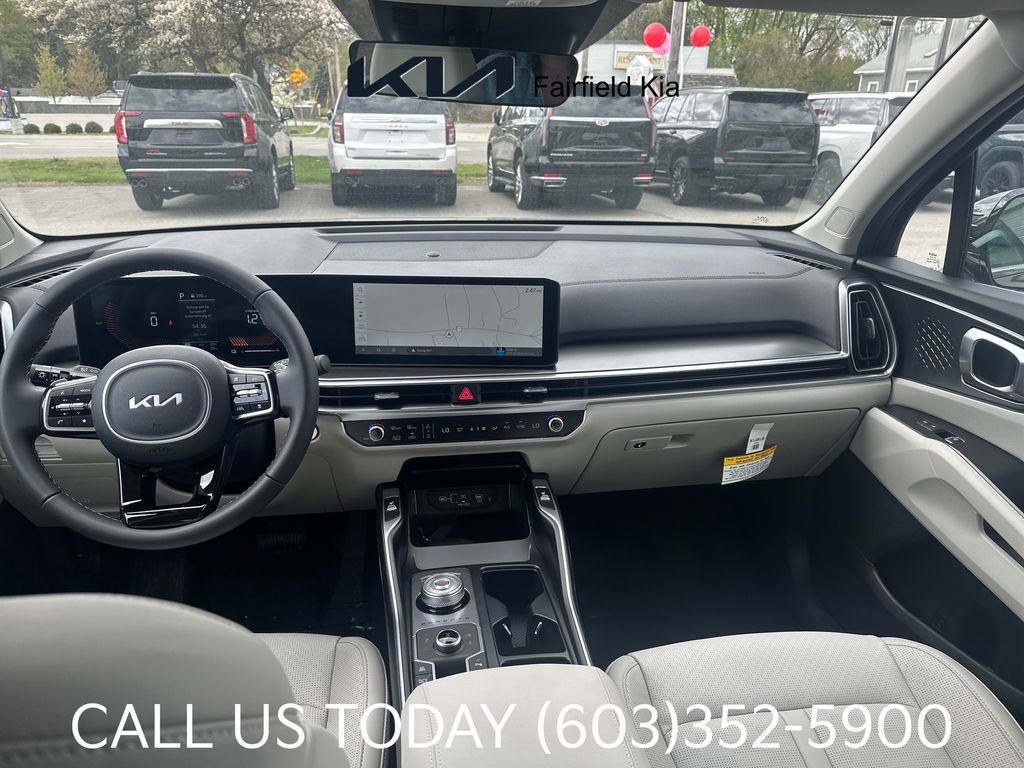 2025 Kia Sorento EX - Photo 12