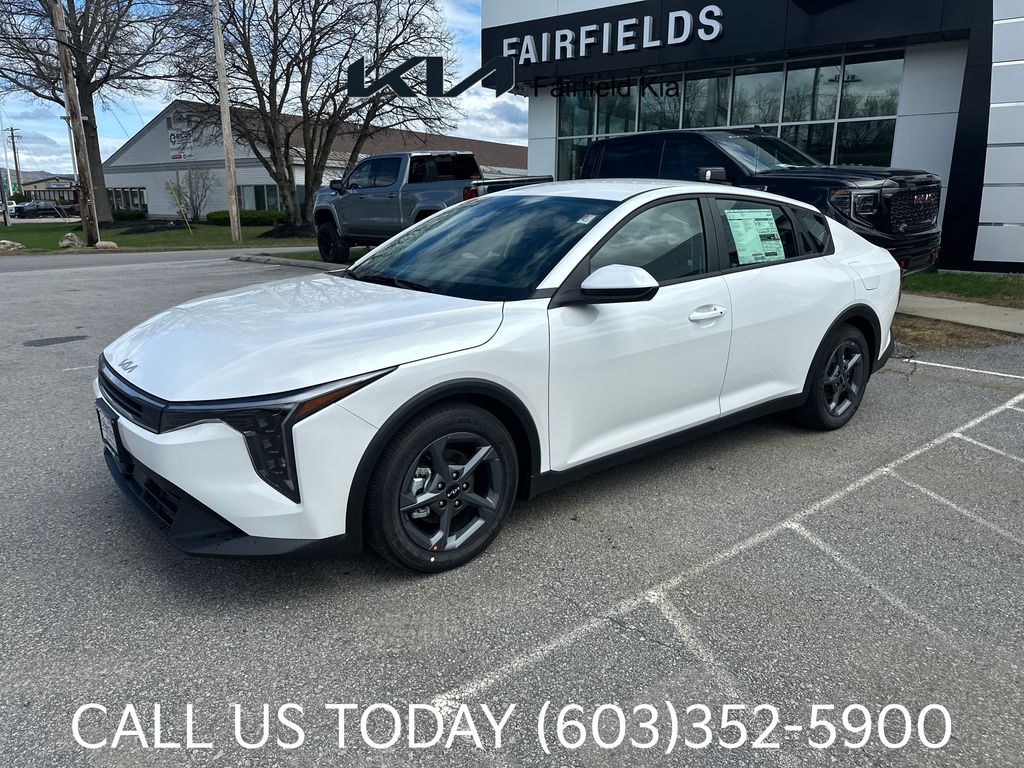 2025 Kia K4 LXS