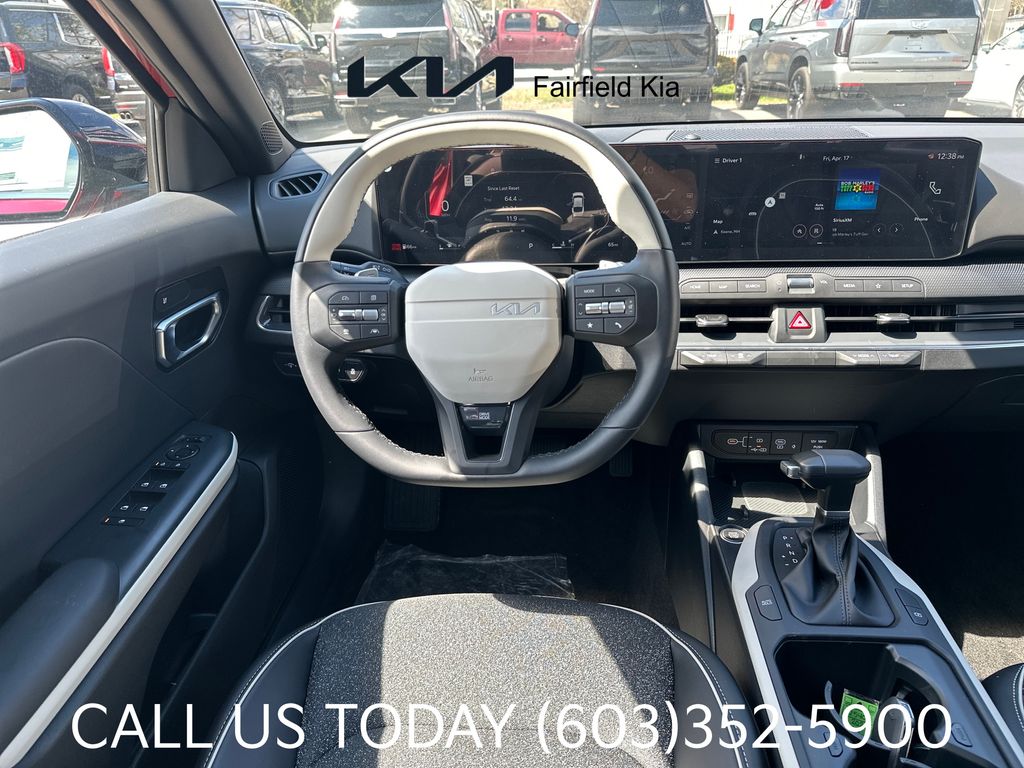 2025 Kia K4 GT-Line - Photo 13