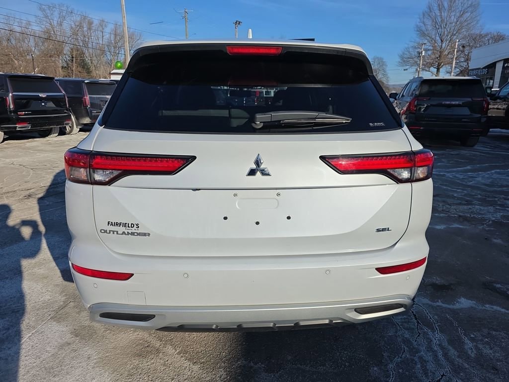 Used 2023 Mitsubishi Outlander SEL SUV
