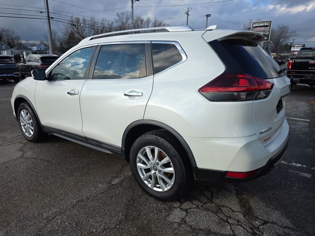 Used 2018 Nissan Rogue SV SUV