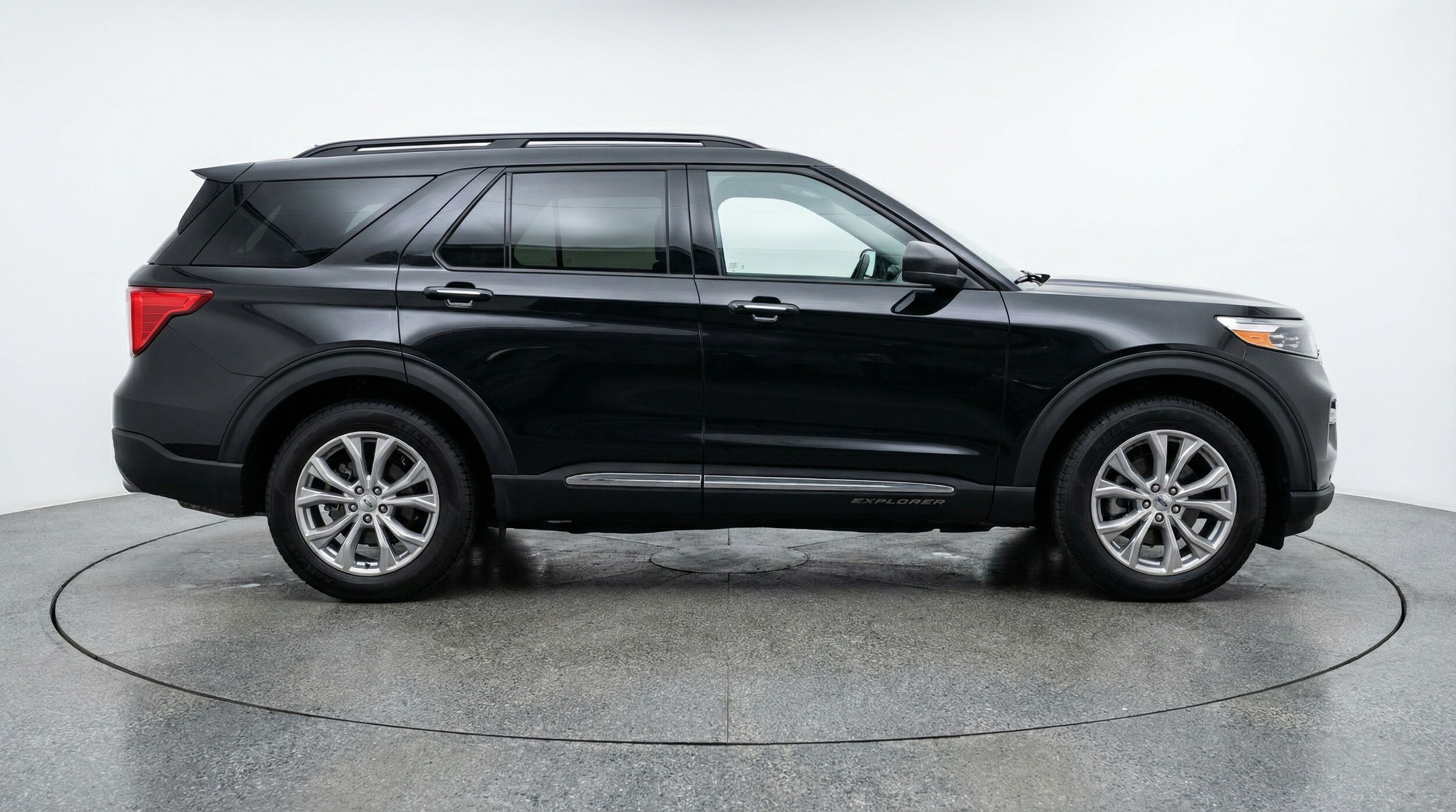 Thumbnail: 2024 Ford Explorer - 8