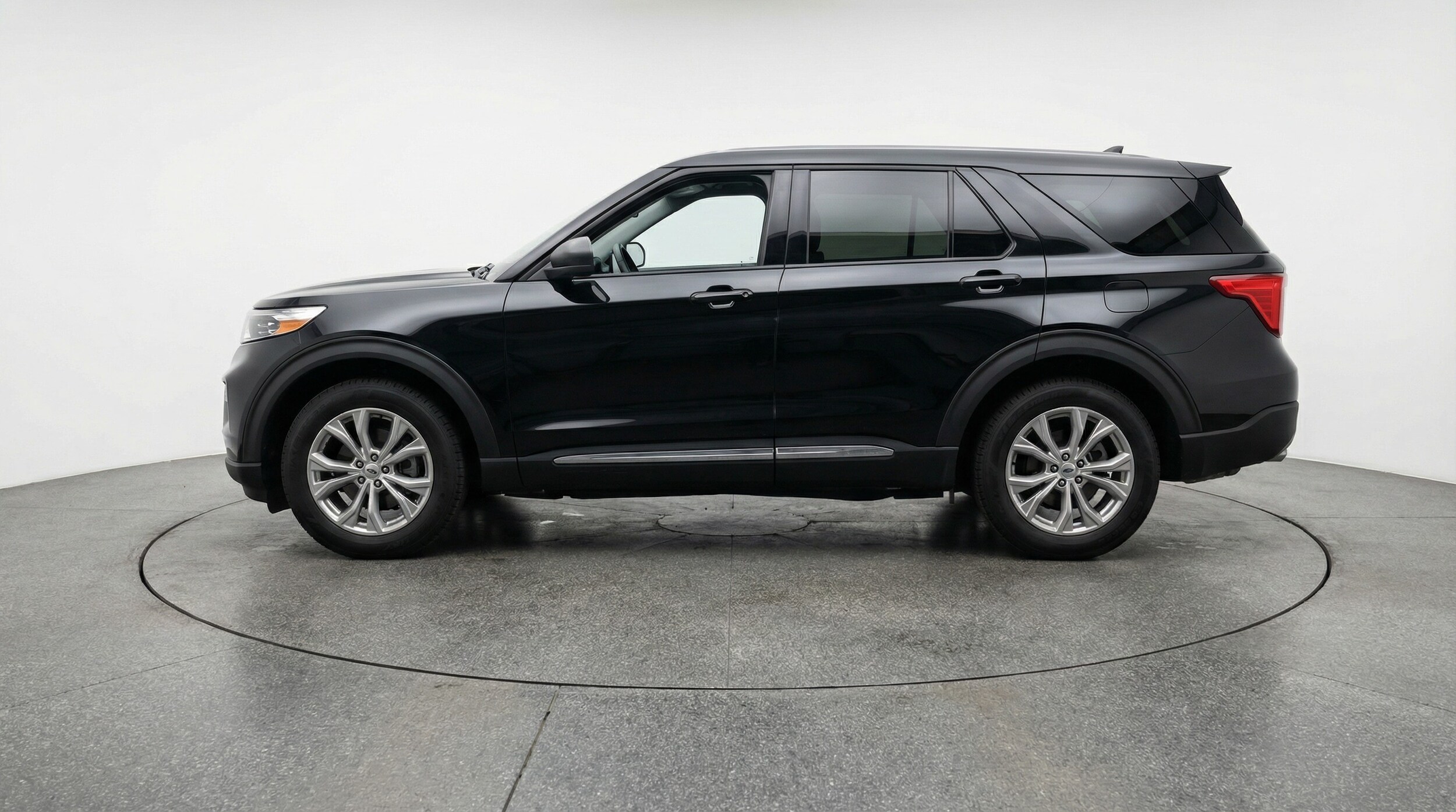 Thumbnail: 2024 Ford Explorer - 4