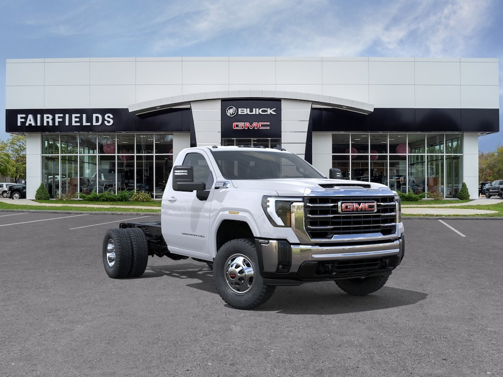 New 2026 GMC Sierra 3500 HD Chassis Cab SLE Truck