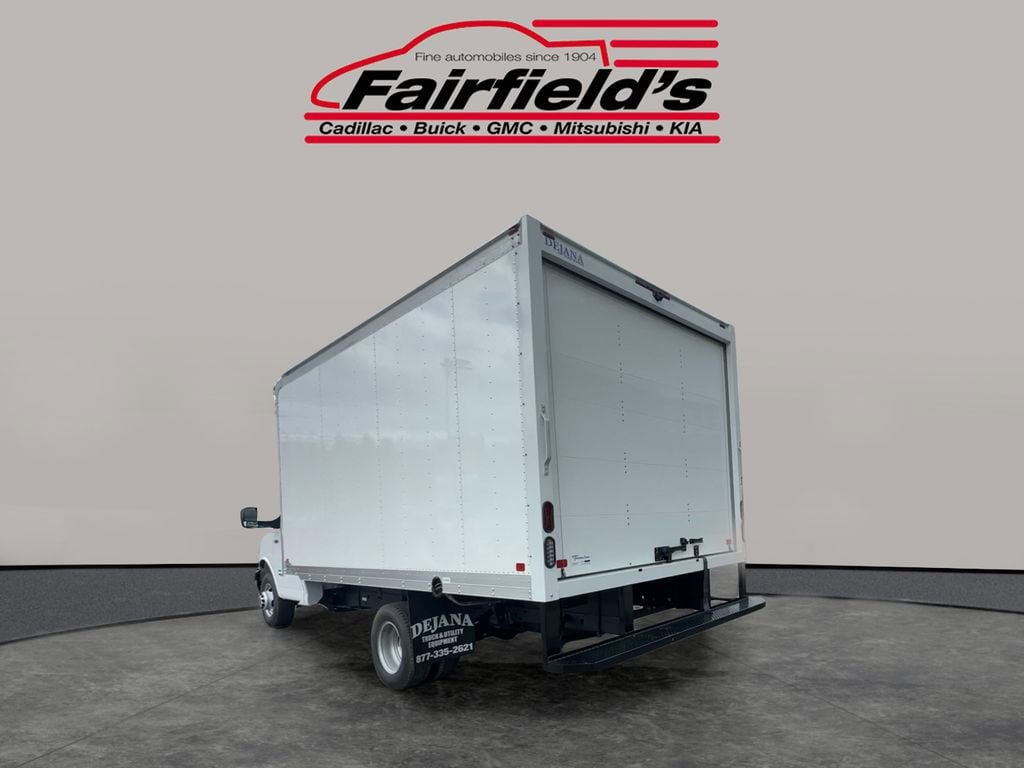 New 2025 GMC Savana Cutaway 4500 2WT Cutaway Van