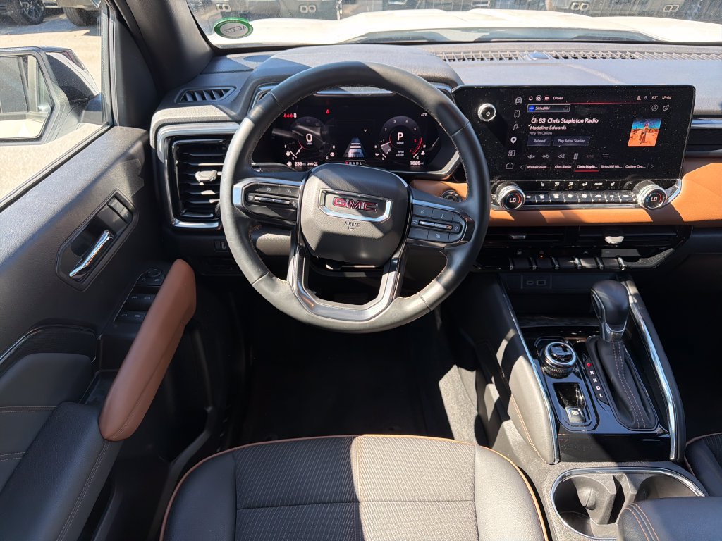 2025 GMC Canyon AT4 - Photo 13