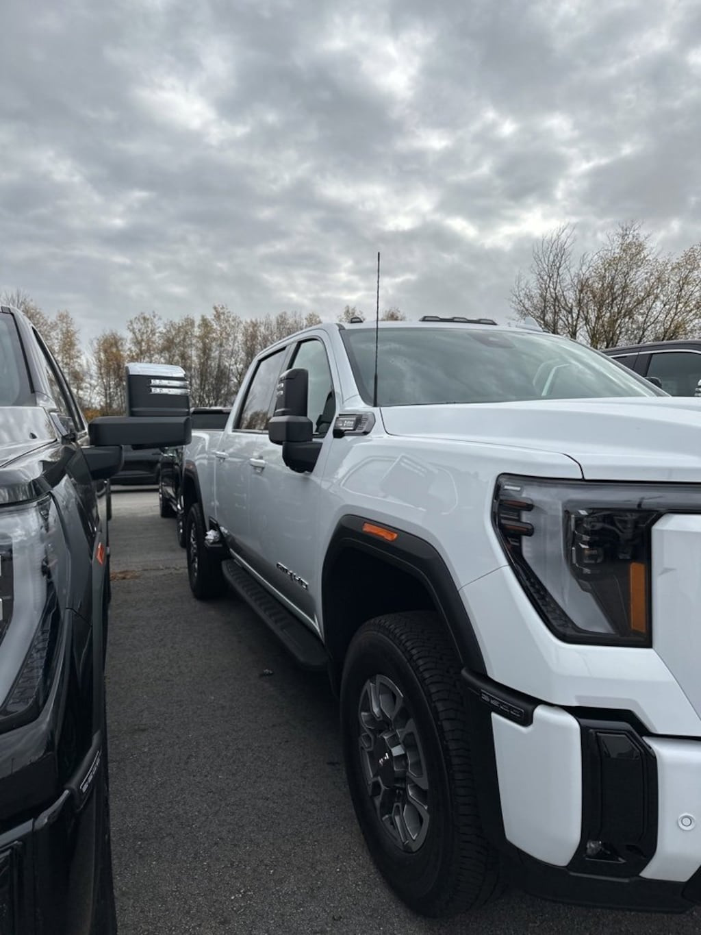 New 2025 GMC Sierra 2500 HD AT4 Truck