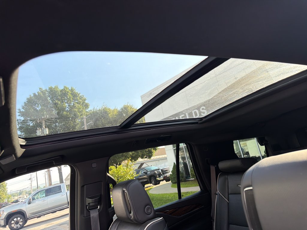 2024 Cadillac Escalade Premium Luxury - Photo 22