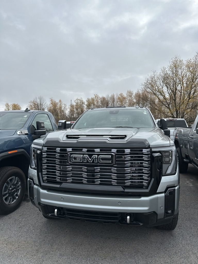 2025 GMC Sierra 3500HD Denali Ultimate's photo