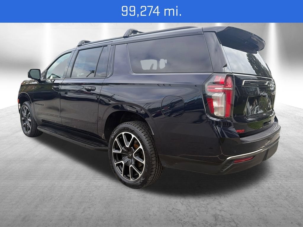 2021 Chevrolet Suburban RST - Photo 3