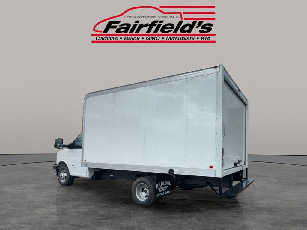 New 2025 GMC Savana Cutaway 4500 2WT Cutaway Van