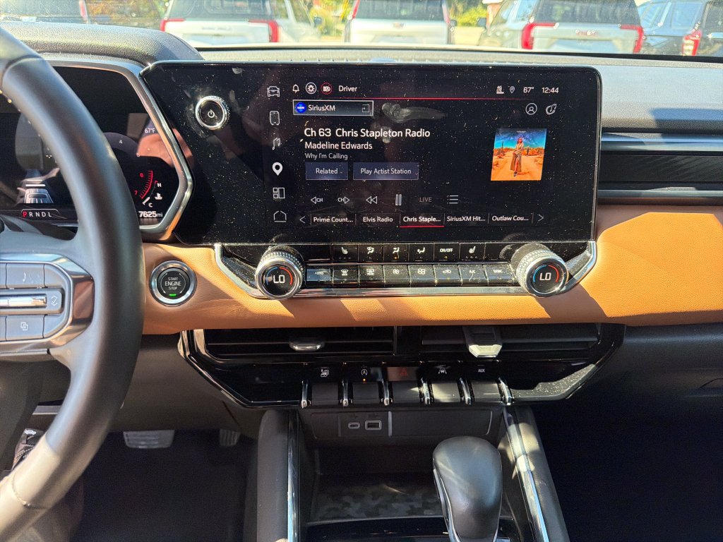 2025 GMC Canyon AT4 - Photo 17