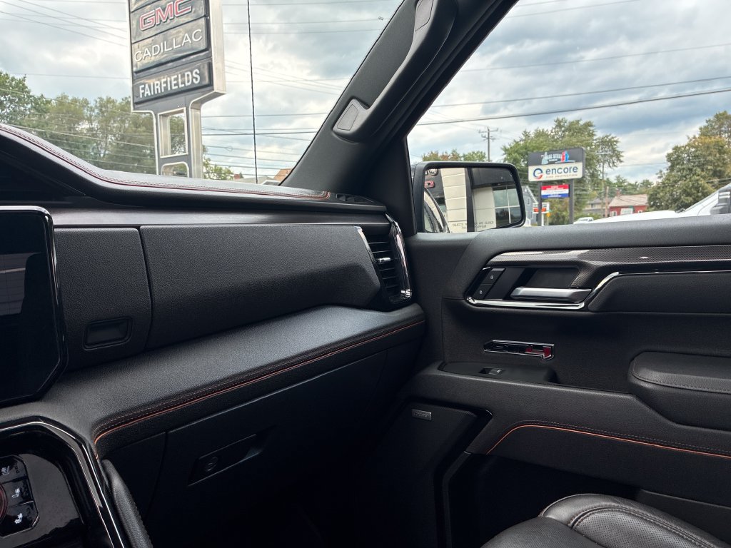 2025 GMC Sierra 1500 AT4 - Photo 33
