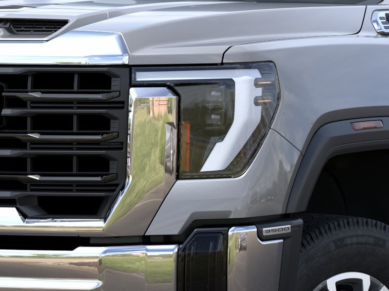 2026 GMC Sierra 3500HD Pro - Photo 10