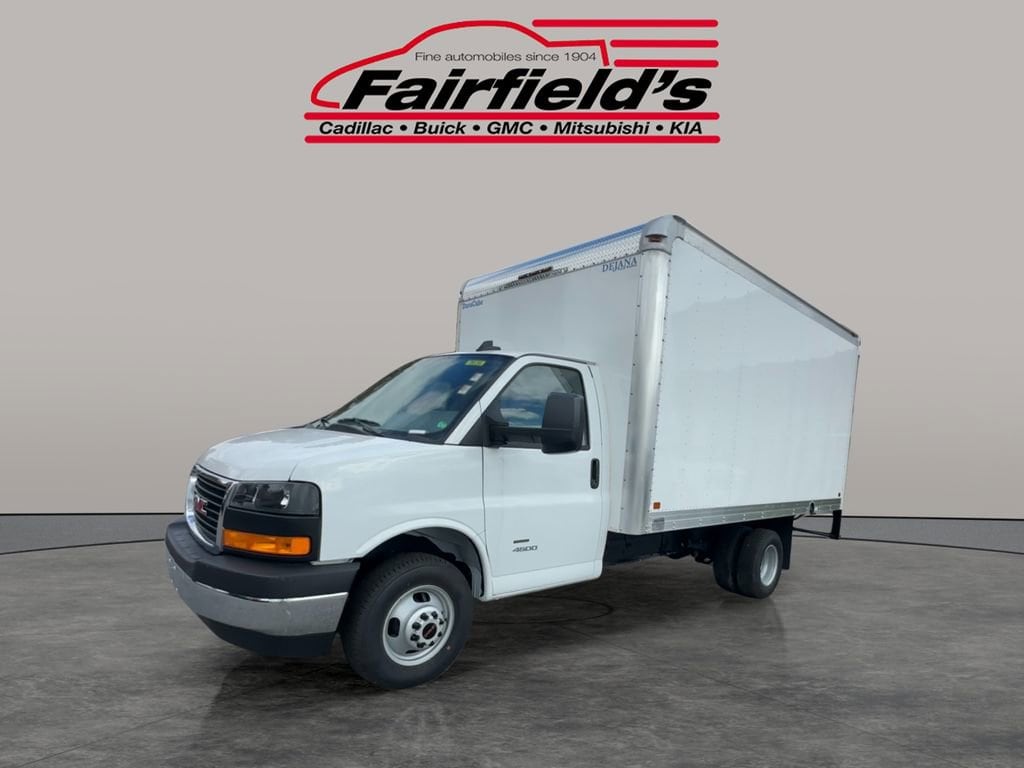 2025 GMC Savana Cutaway Work Van's photo