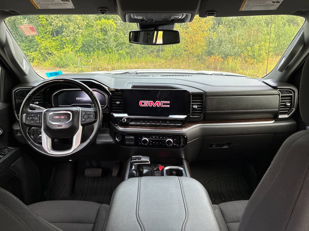 2024 GMC Sierra 1500 Elevation - Photo 13