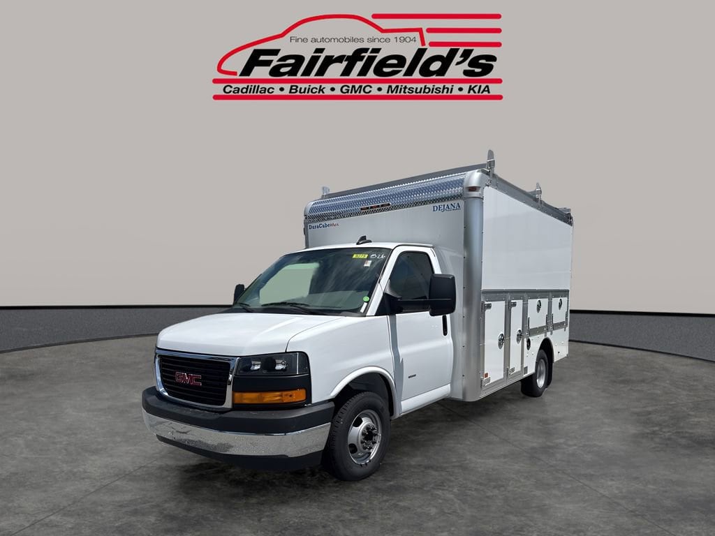 2025 GMC Savana Cutaway Work Van's photo