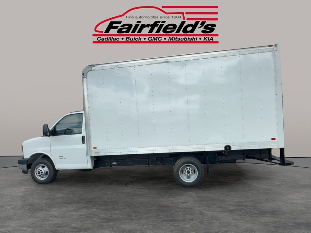 New 2025 GMC Savana Cutaway 4500 2WT Cutaway Van