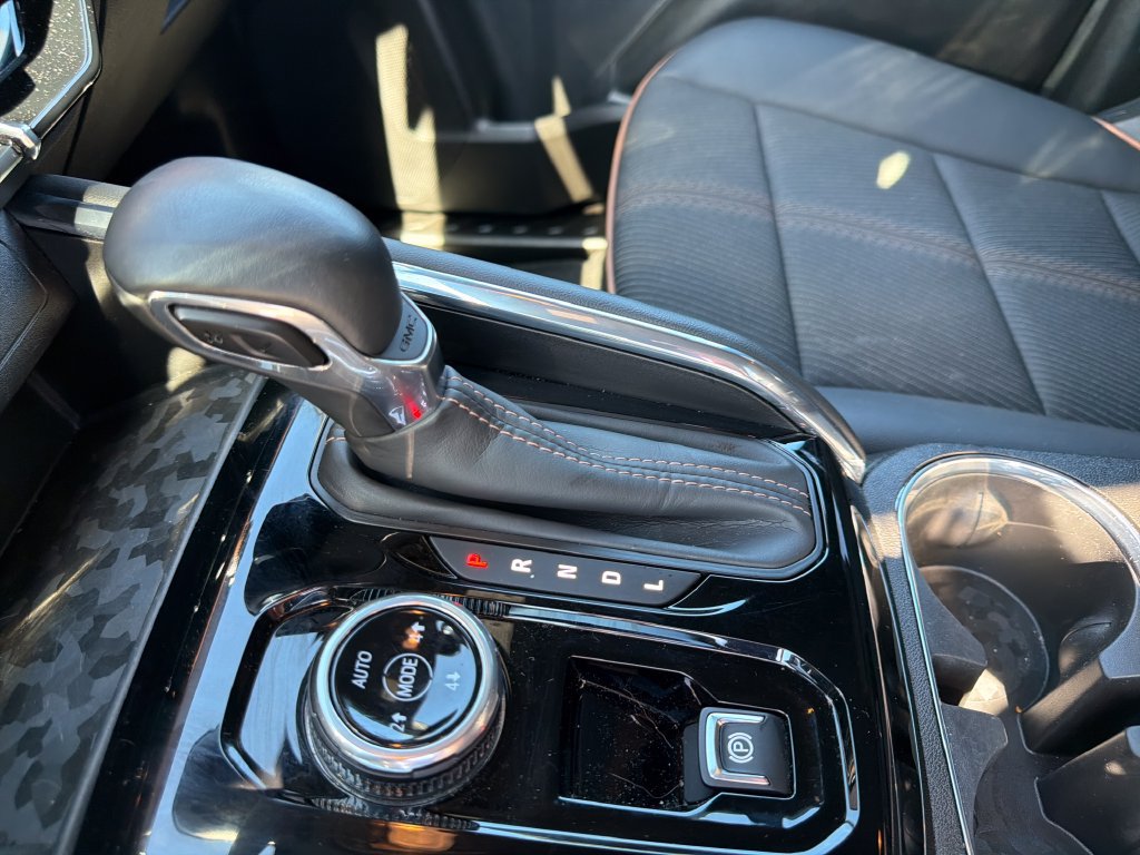 2025 GMC Canyon AT4 - Photo 23