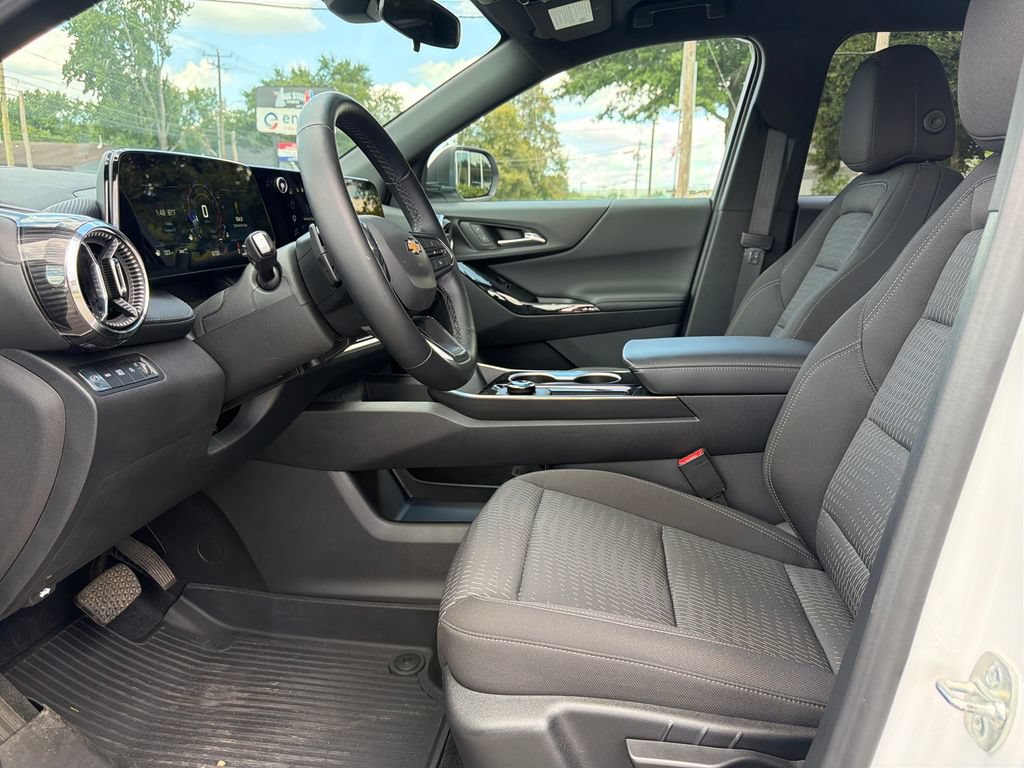 2026 Chevrolet Equinox LT - Photo 9