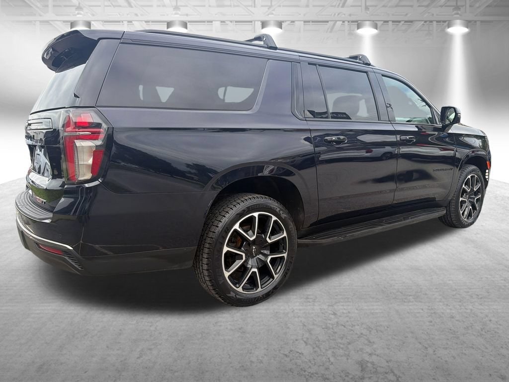 2021 Chevrolet Suburban RST - Photo 6