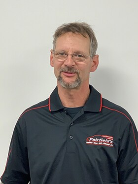 Staff member DONNIE from ID_c89c87e08578