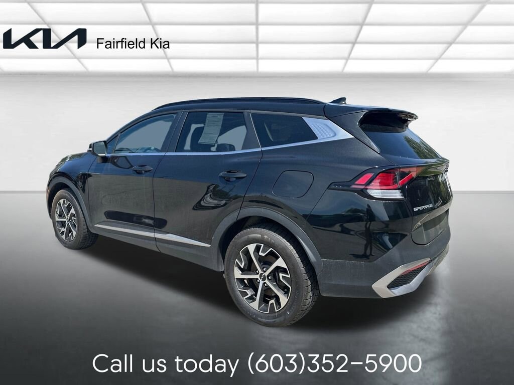 Used 2023 Kia Sportage Hybrid EX SUV