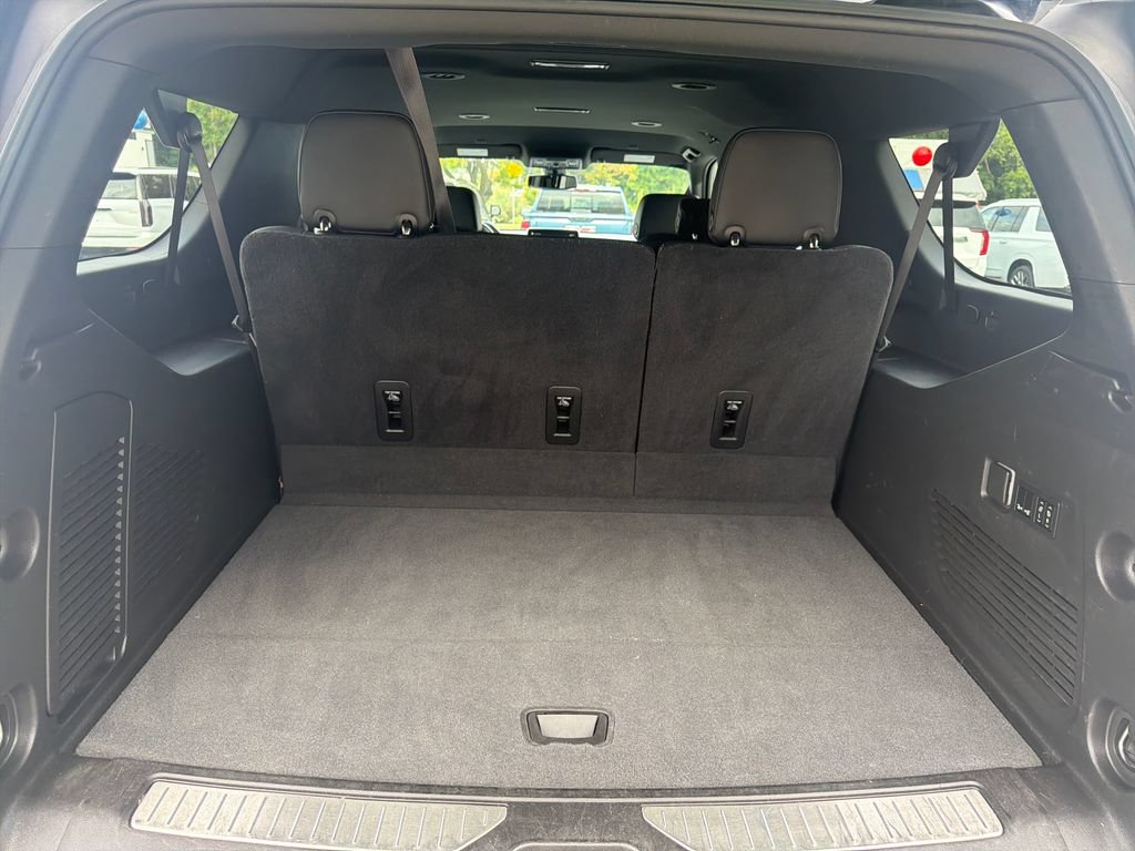 2021 Chevrolet Suburban RST - Photo 22