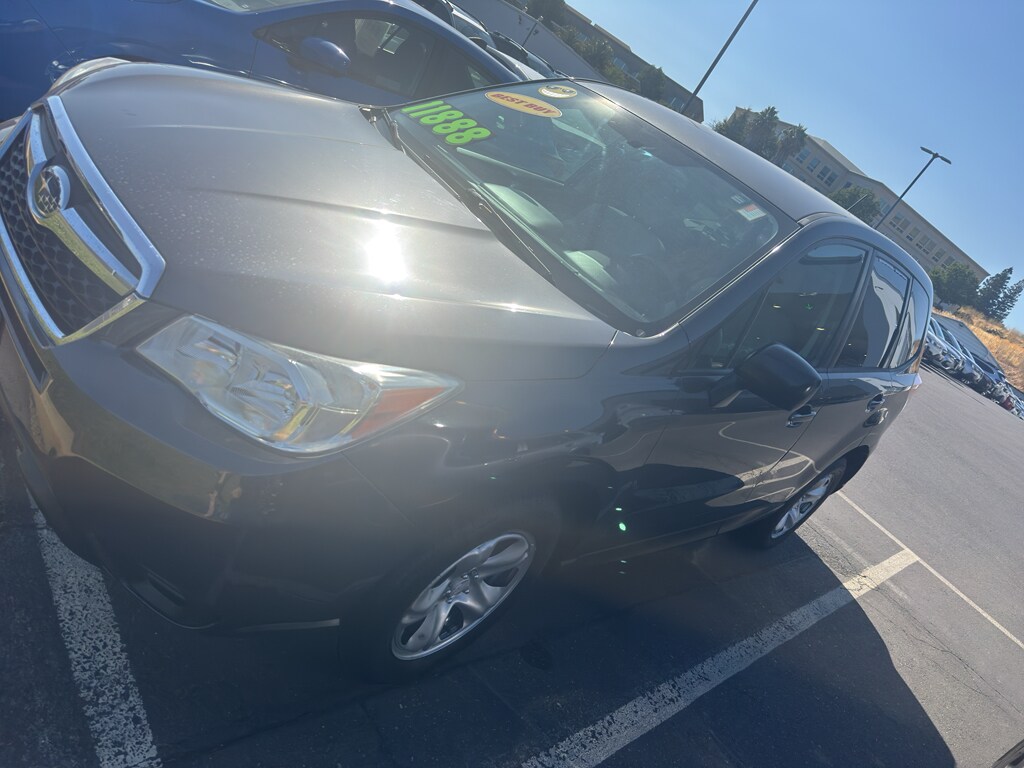 2014 Subaru Forester 2.5i photo 3