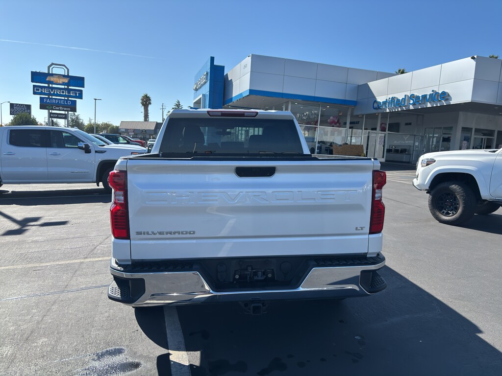 2022 Chevrolet Silverado 1500 LT photo 3