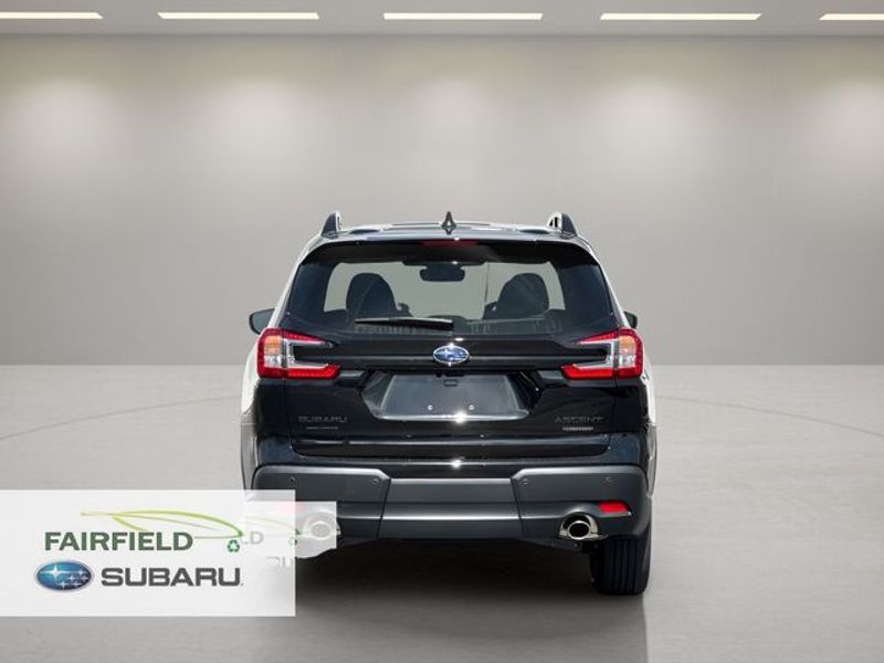 2025 Subaru Ascent Limited photo 2