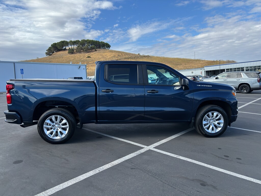 2022 Chevrolet Silverado 1500 Custom photo 4