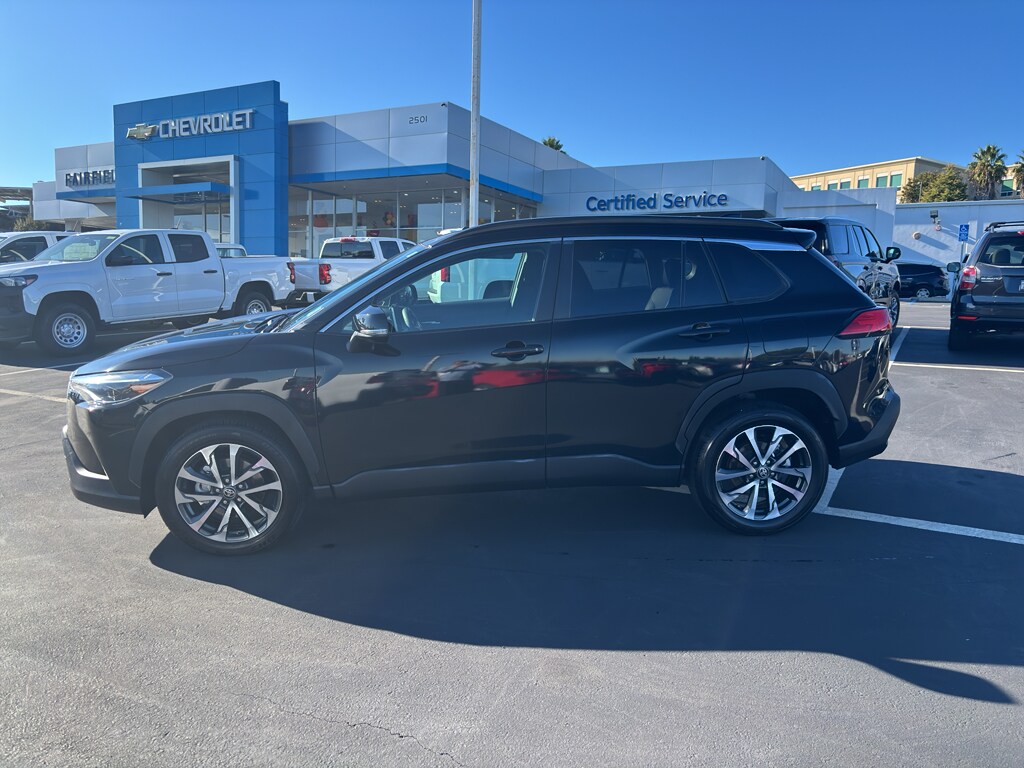 Used 2023 Toyota Corolla Cross XLE SUV