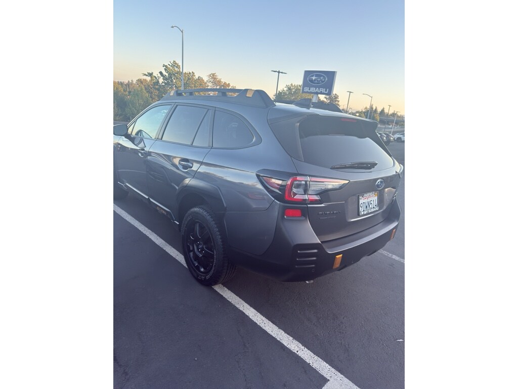 2023 Subaru Outback Wilderness photo 3